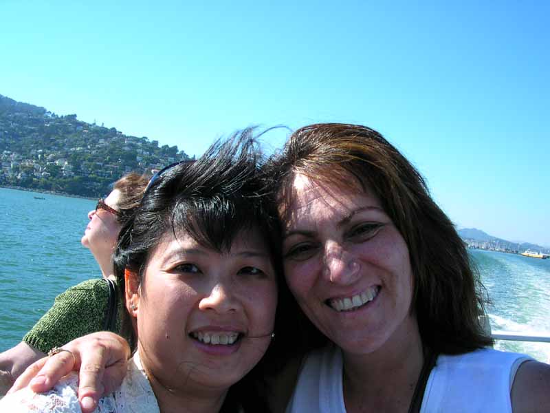 SF Boat Ride Thuy & Robin1 (Sausalito).JPG, 59 kB